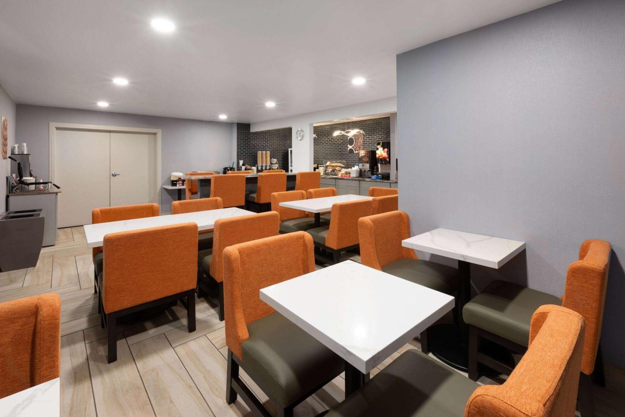 La Quinta Inn By Wyndham Sheboygan Ngoại thất bức ảnh